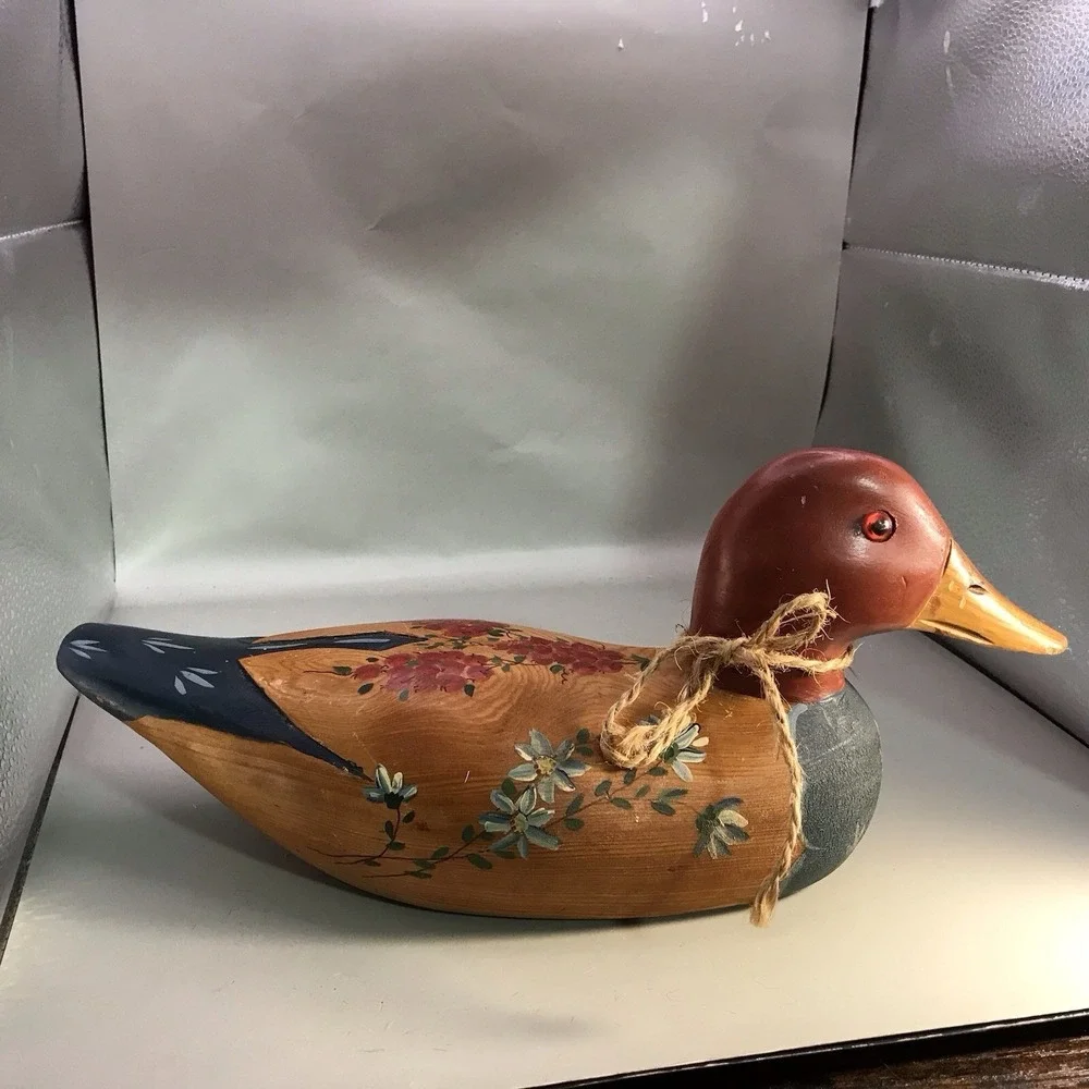 VTG Painted‎ Wood Duck With Floral Accents  And Glass Eyes By P. Davidson